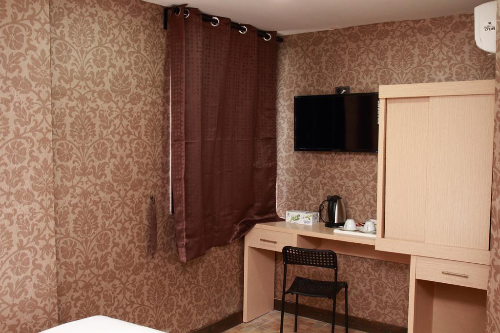 Harrys Suite Hotel Бангкок Номер фото