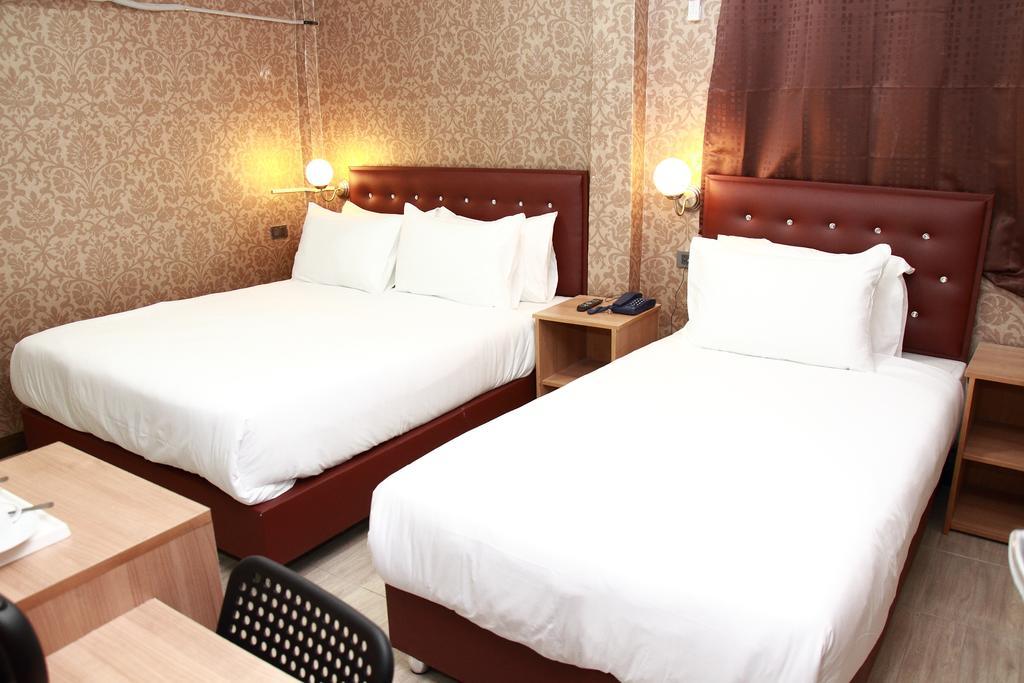 Harrys Suite Hotel Бангкок Номер фото