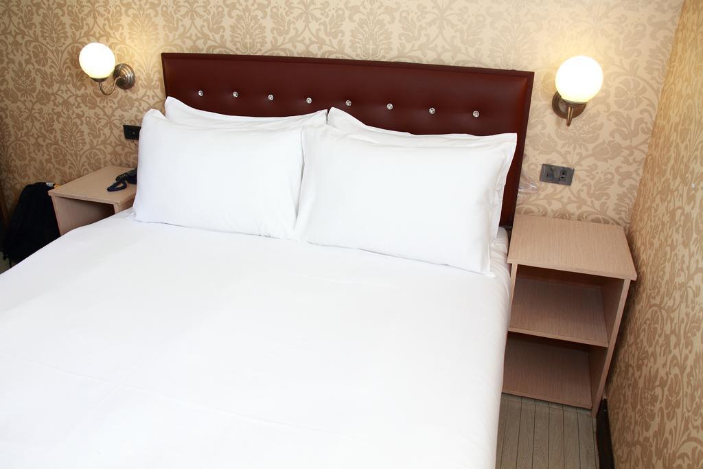 Harrys Suite Hotel Бангкок Экстерьер фото